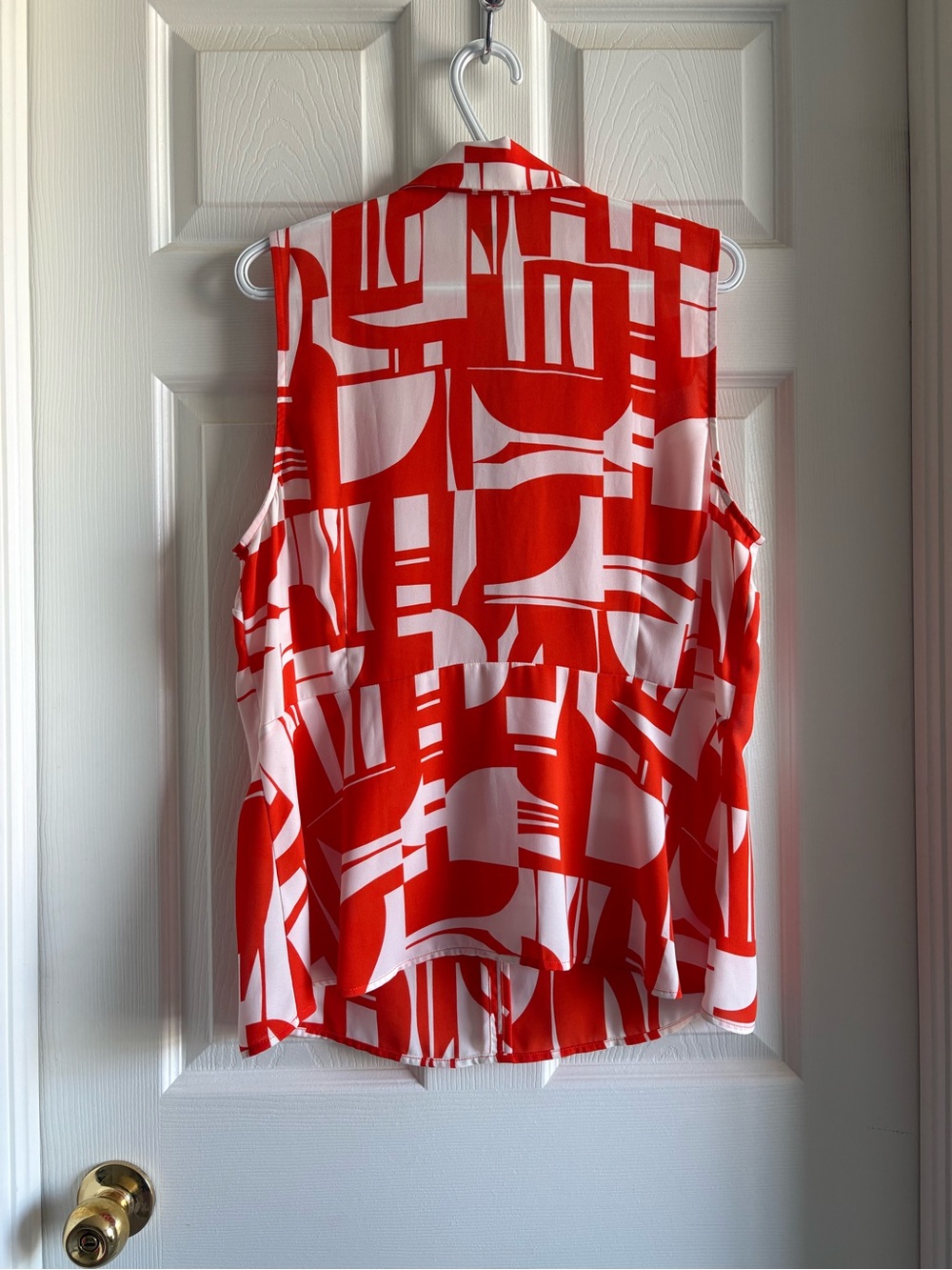 CAbi Red and White Geometric Sleeveless Blouse - Picture 3 of 3